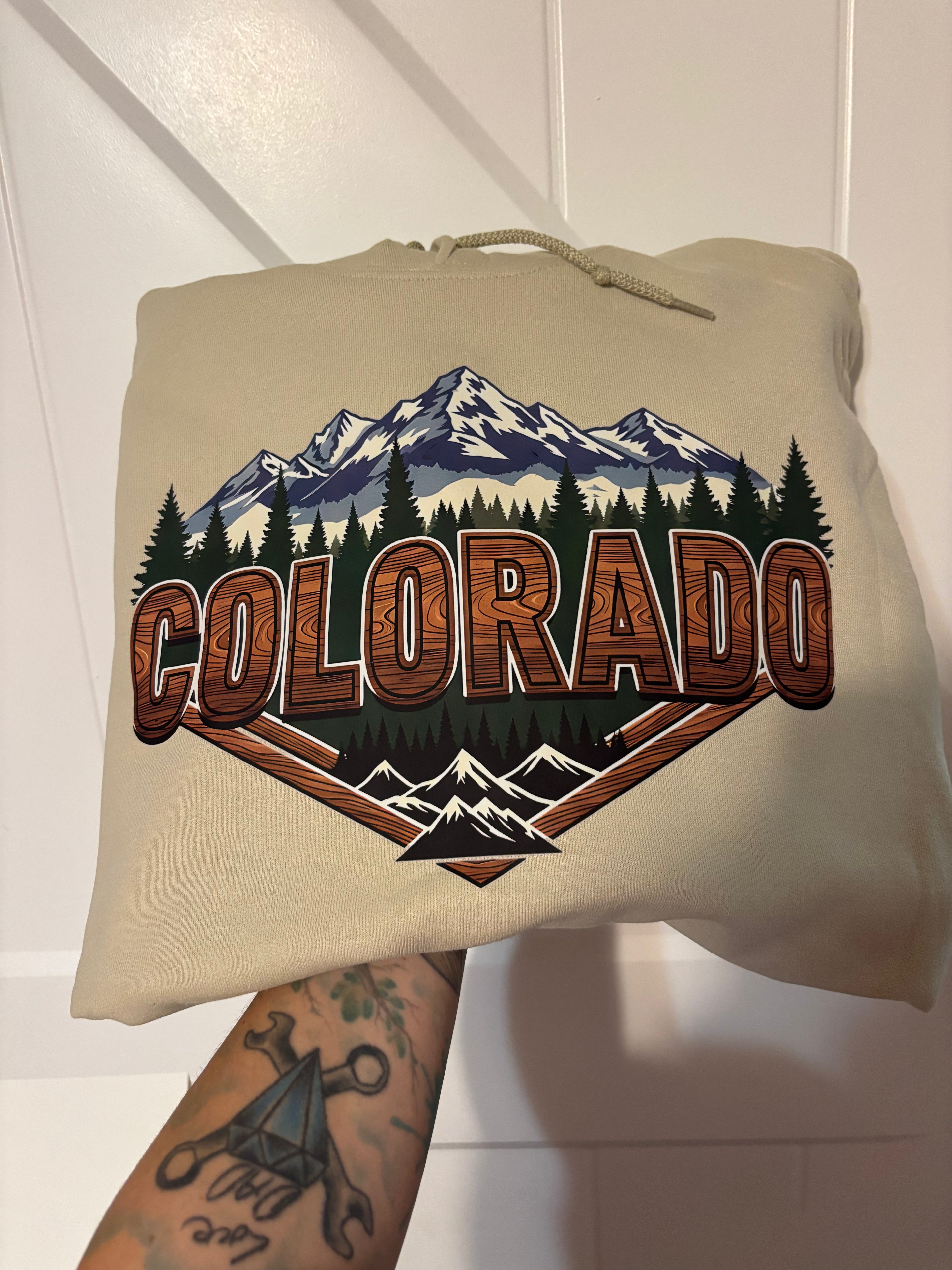 Colorado Mountains Tee shirt